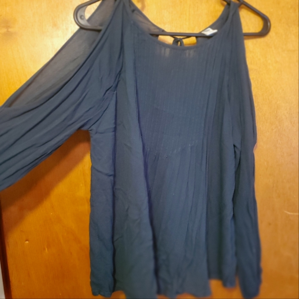 Oln Navy blouse